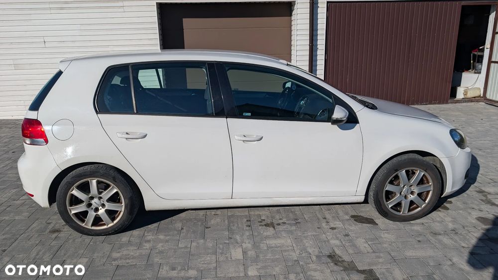 Volkswagen Golf - 5