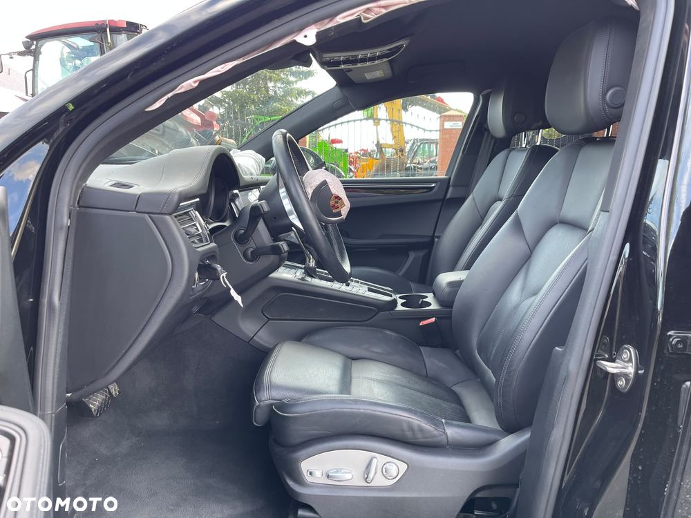 Porsche Macan S - 21