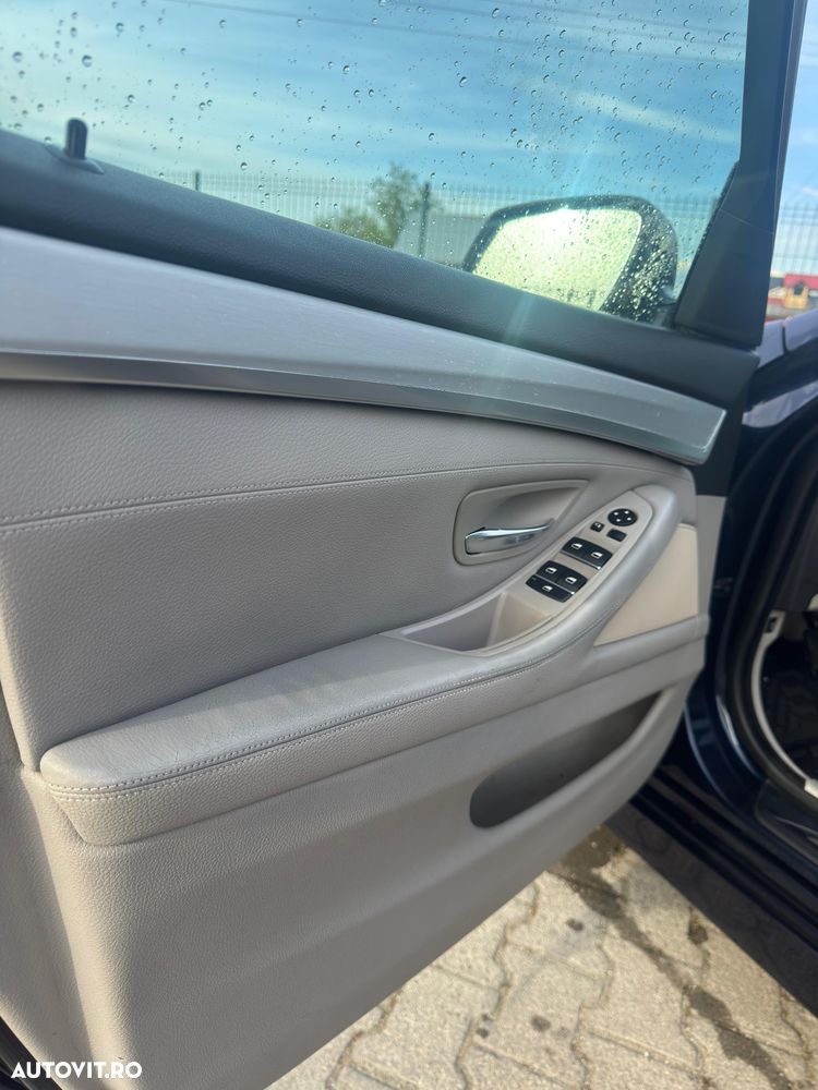 BMW Seria 5 520d Aut. - 9