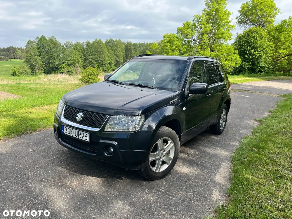 Suzuki Grand Vitara 2.0 - 1
