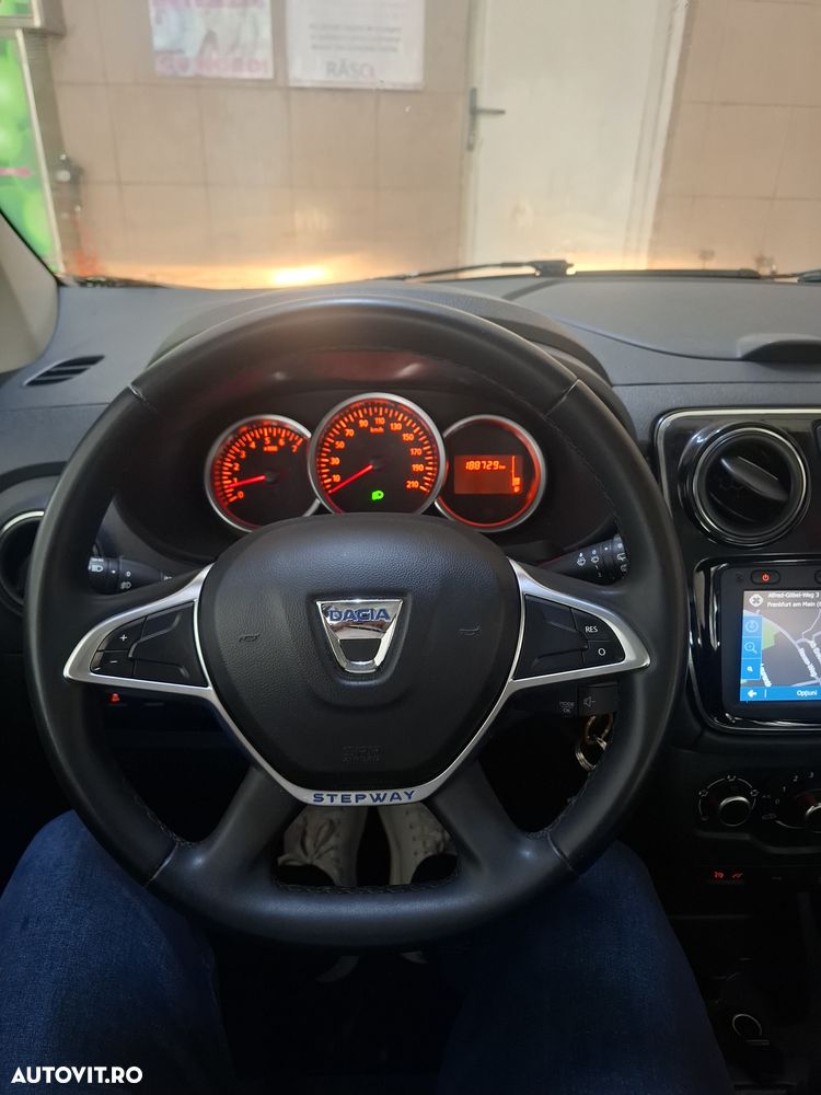 Dacia Lodgy 1.2 TCe Stepway - 5