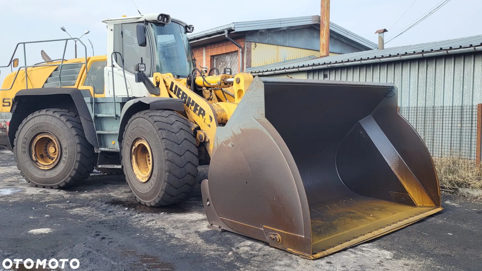Liebherr L566 - 1