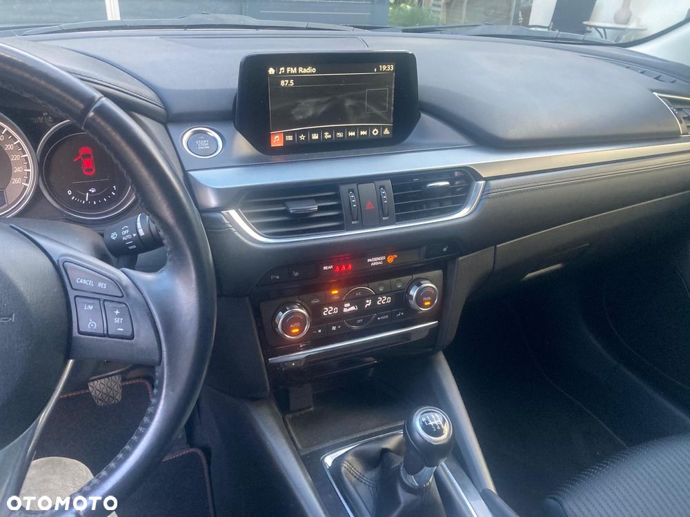 Mazda 6 - 8