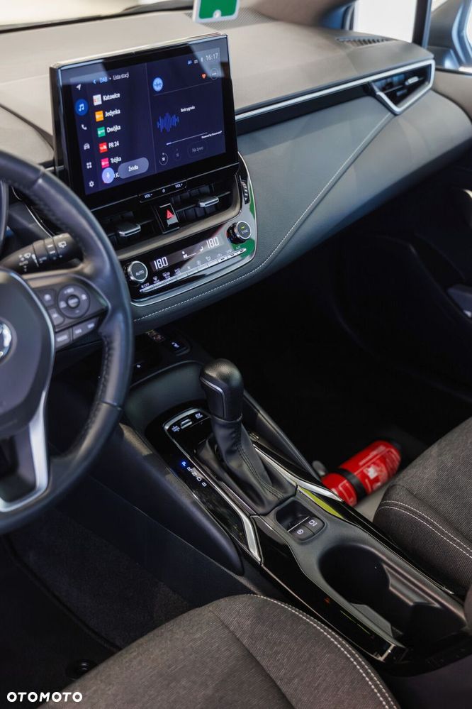 Toyota Corolla 1.8 Hybrid Comfort - 35