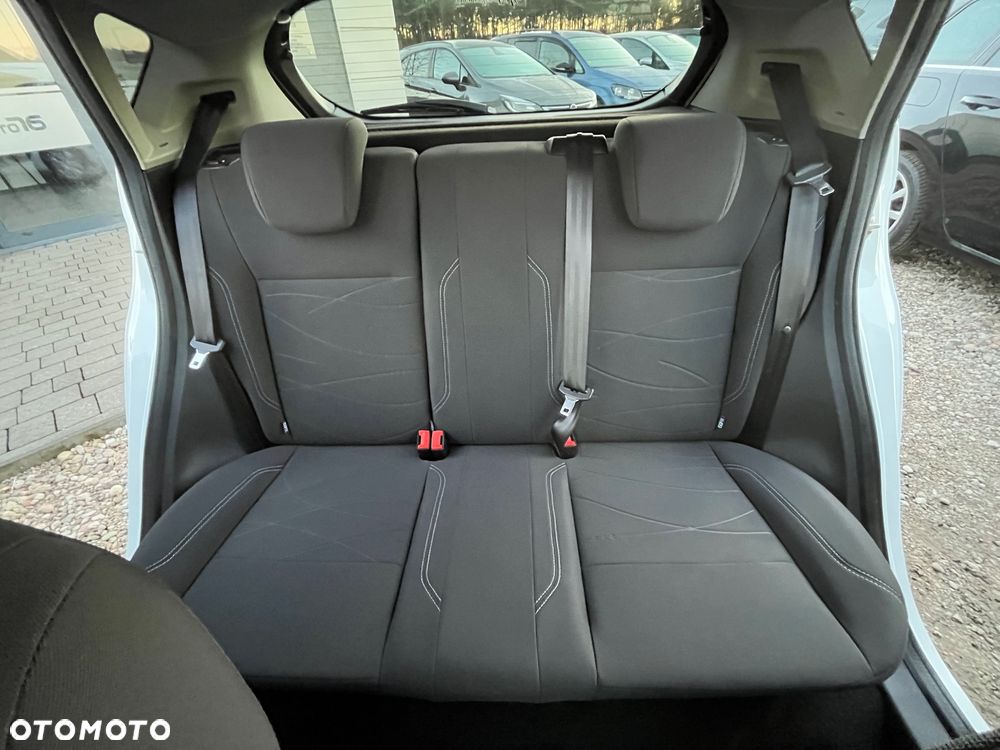 Ford Fiesta 1.0 EcoBoost Start-Stop Champions Edition - 28