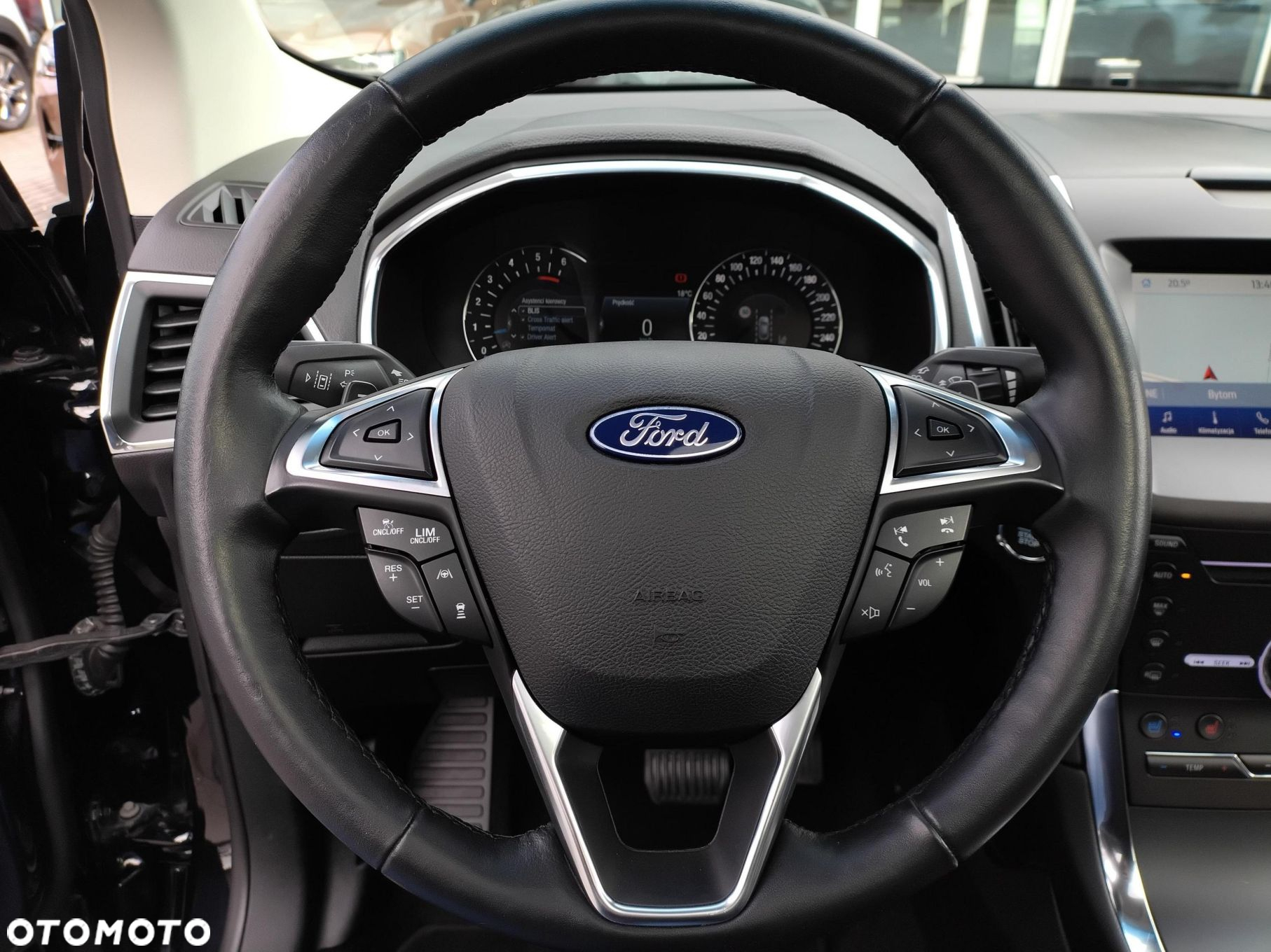 Ford Edge 2.0 EcoBlue Twin-Turbo 4WD Titanium - 12