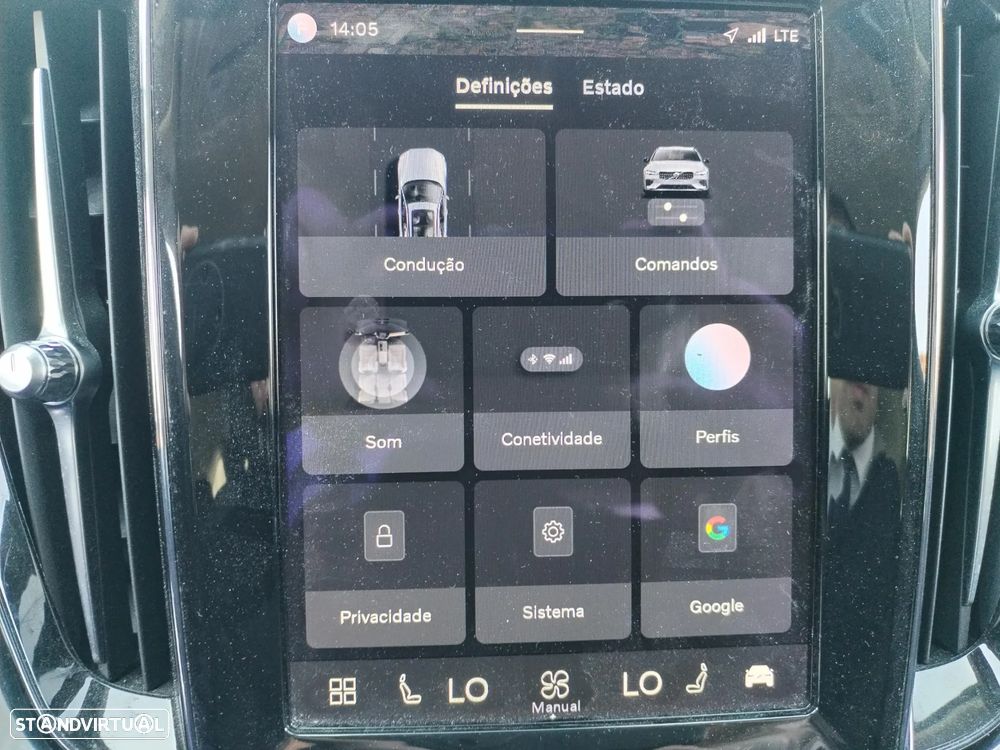 Volvo V60 2.0 B4 Essential Auto - 14