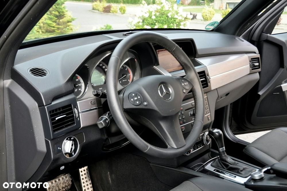 Mercedes-Benz GLK - 23