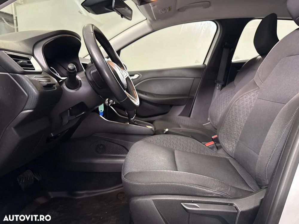 Renault Clio - 21