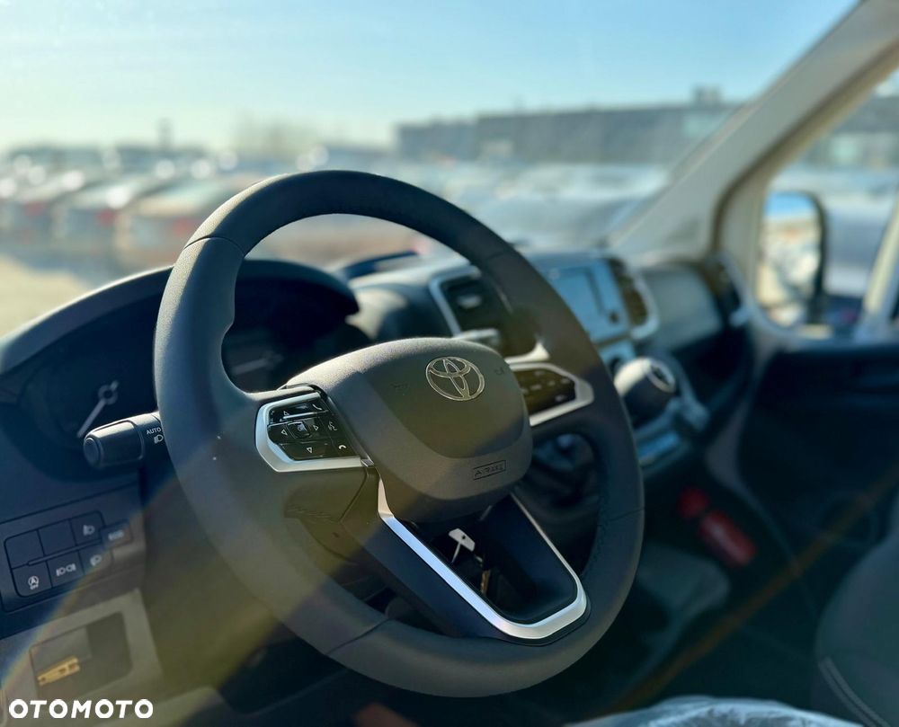 Toyota Proace Max - 7