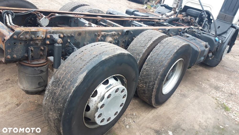 Renault Premium 6x2 320 DXI - 5