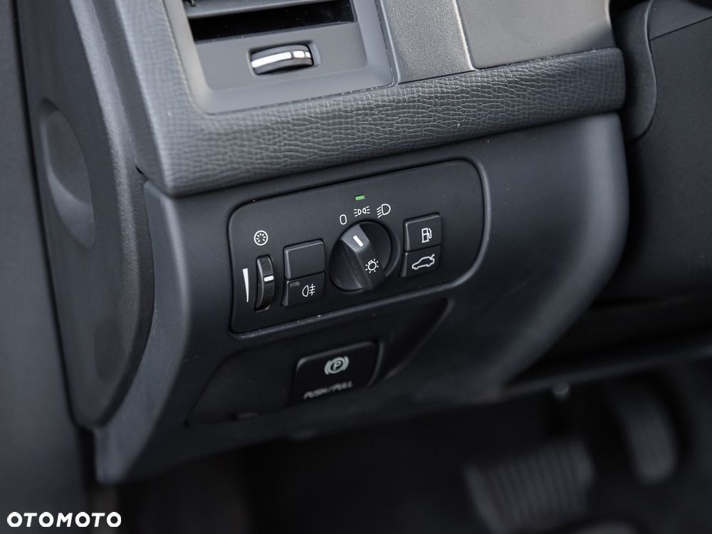 Volvo XC 60 - 22
