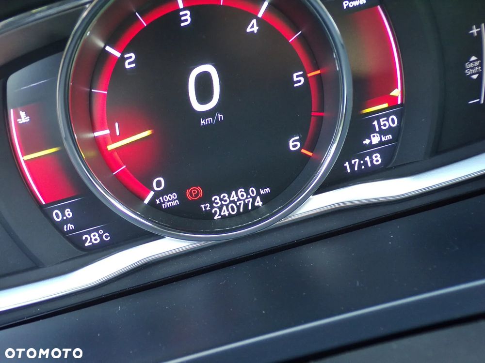 Volvo V60 D3 Summum - 18