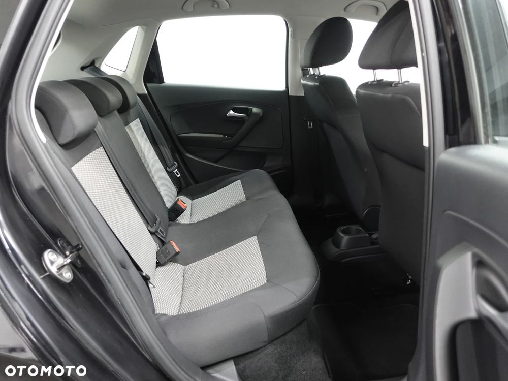 Volkswagen Polo 1.4 16V Trendline - 27