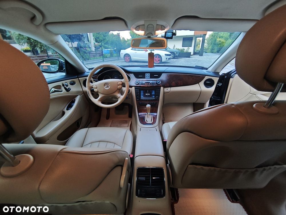 Mercedes-Benz CLS - 8