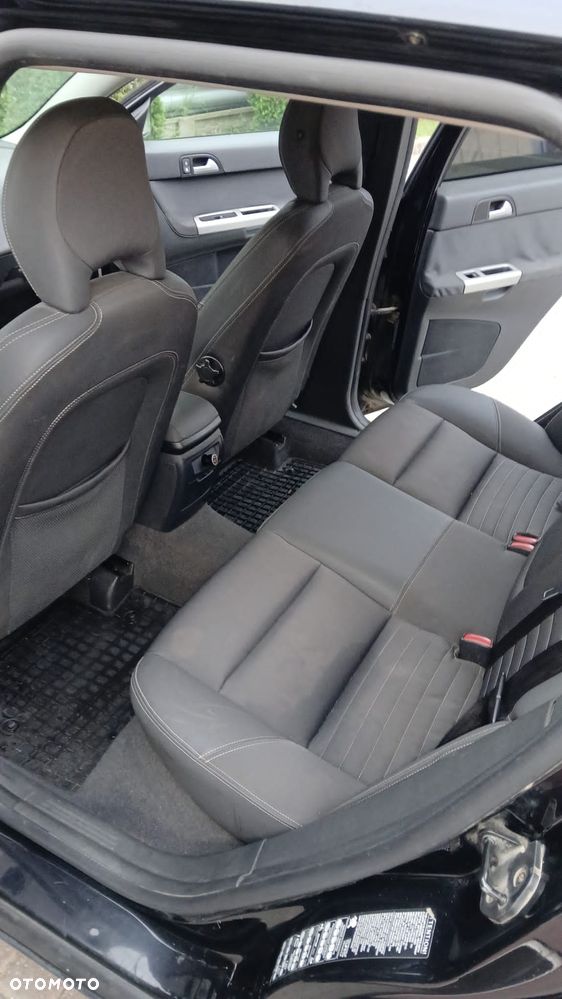 Volvo V50 1.8 - 15