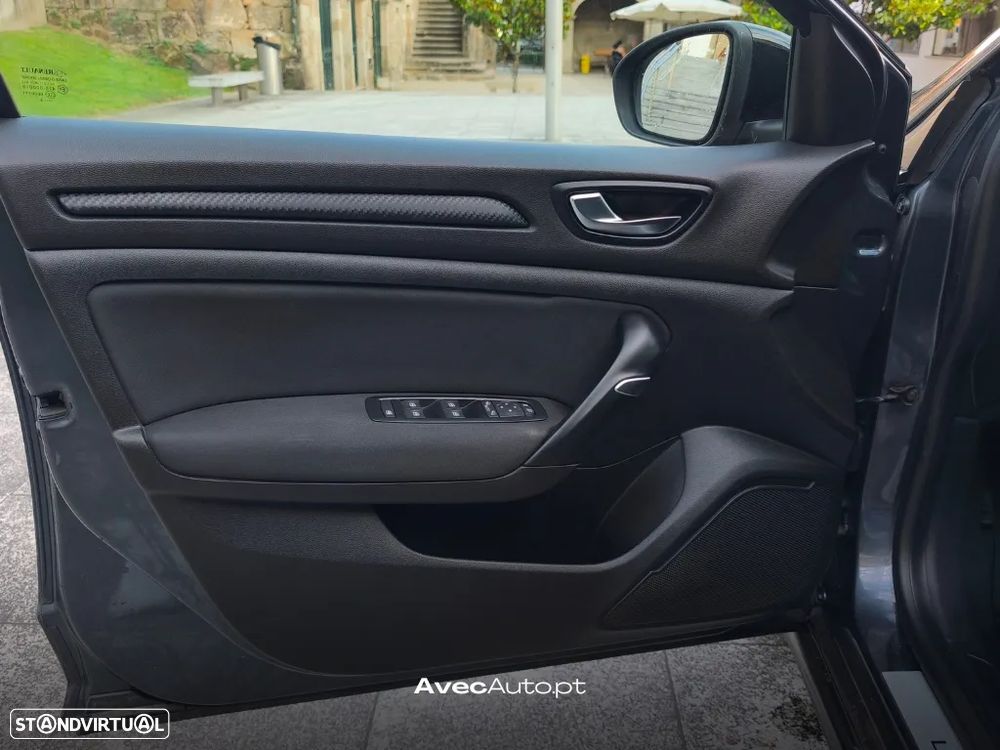 Renault Mégane Sport Tourer 1.5 dCi Limited - 17