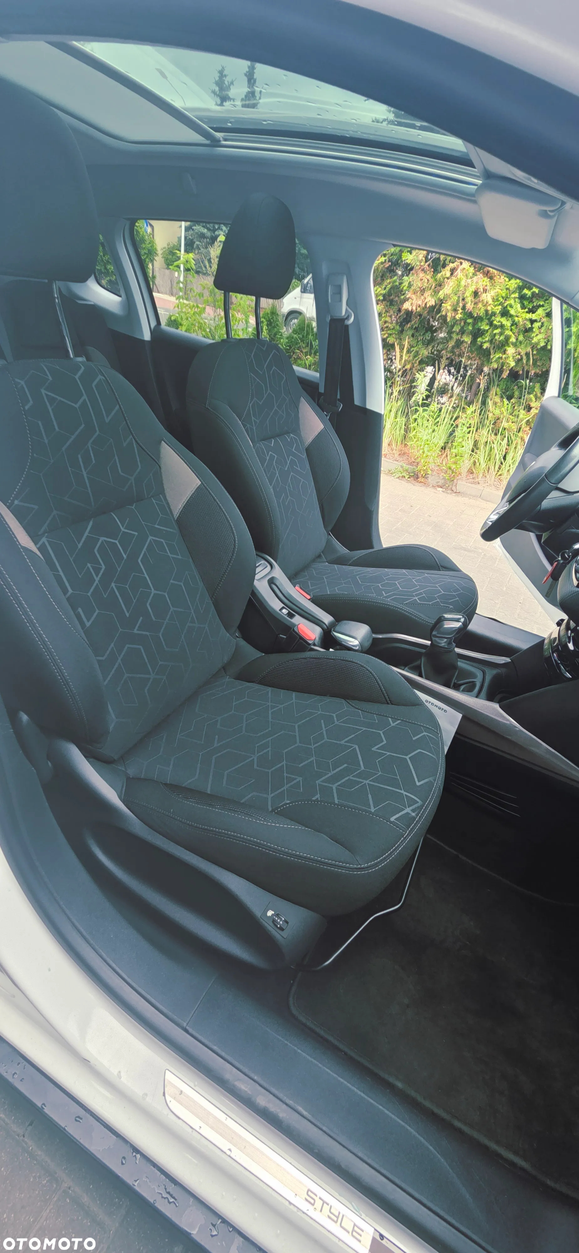 Peugeot 2008 PureTech 82 Allure - 37