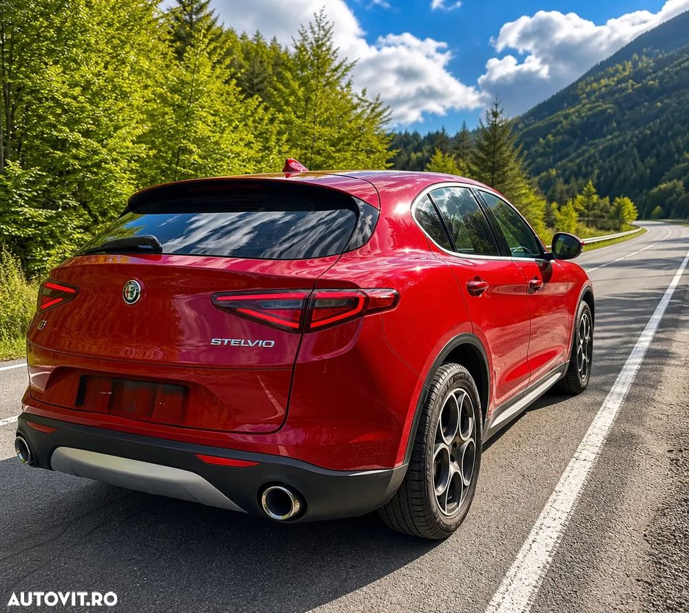 Alfa Romeo Stelvio 2.0 Turbo AWD AT8 Veloce - 6