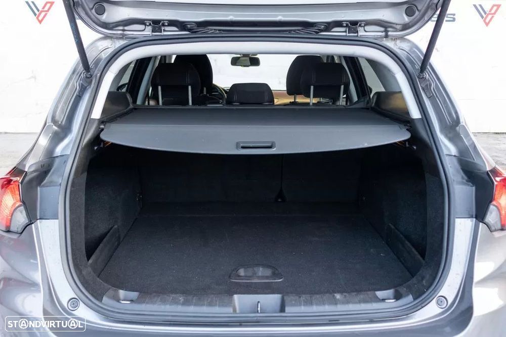 Fiat Tipo Station Wagon 1.3 M-Jet Lounge Tech - 12