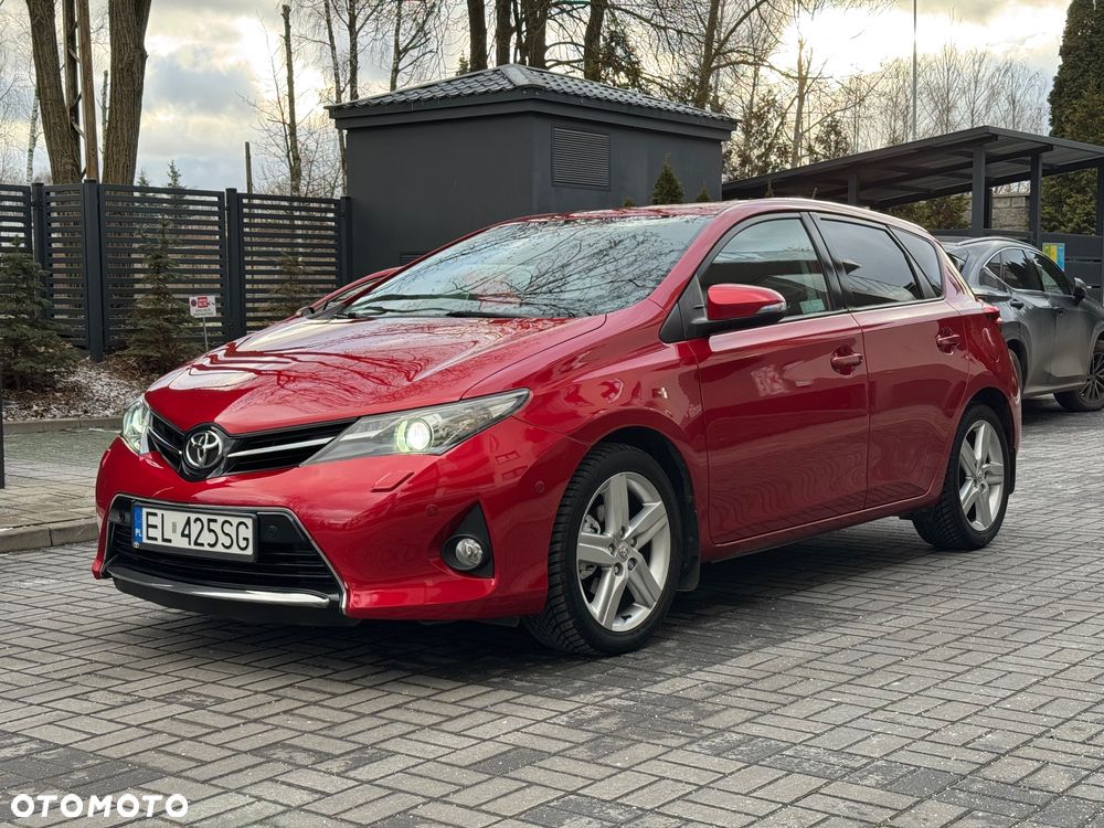 Toyota Auris 1.6 Dynamic - 1
