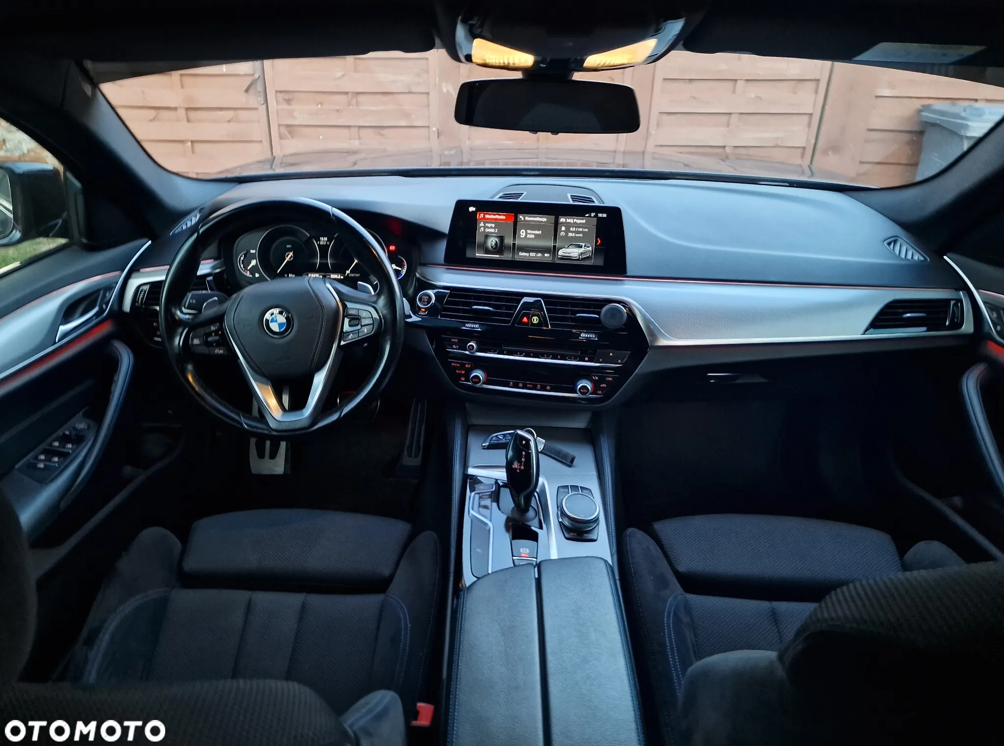 BMW Seria 5 520d M Sport - 5