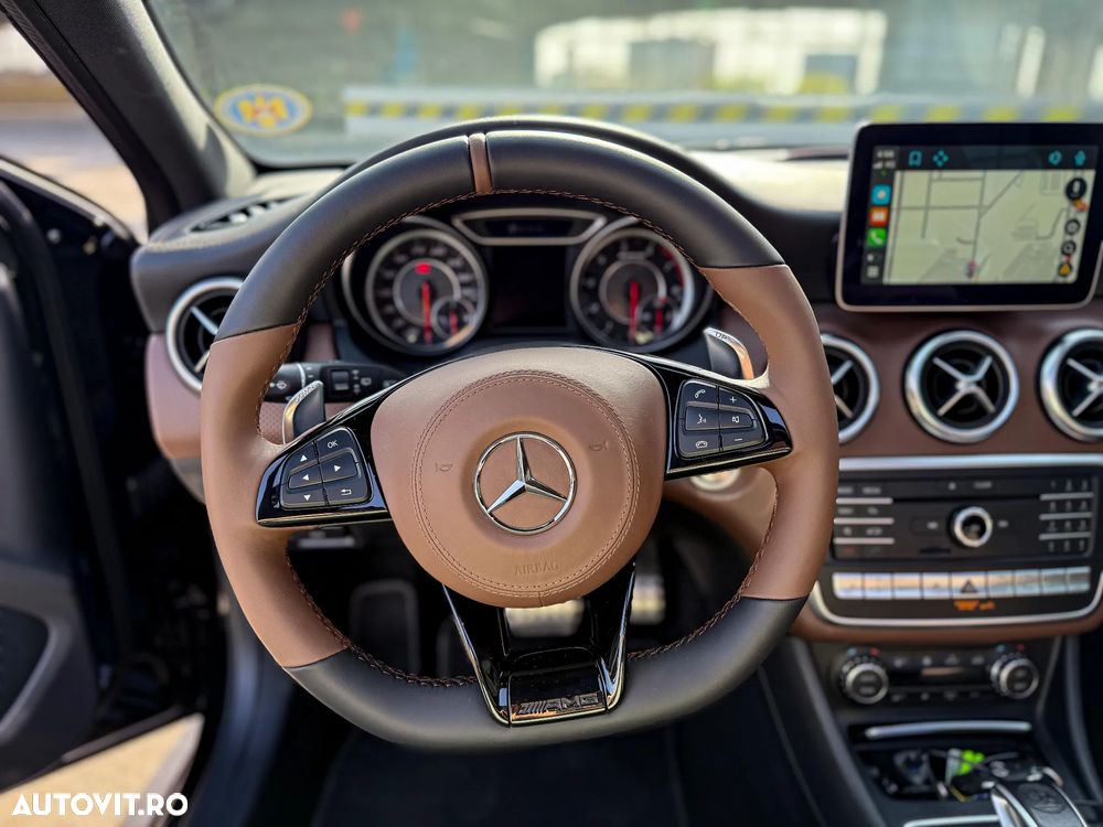Mercedes-Benz A 45 AMG - 8