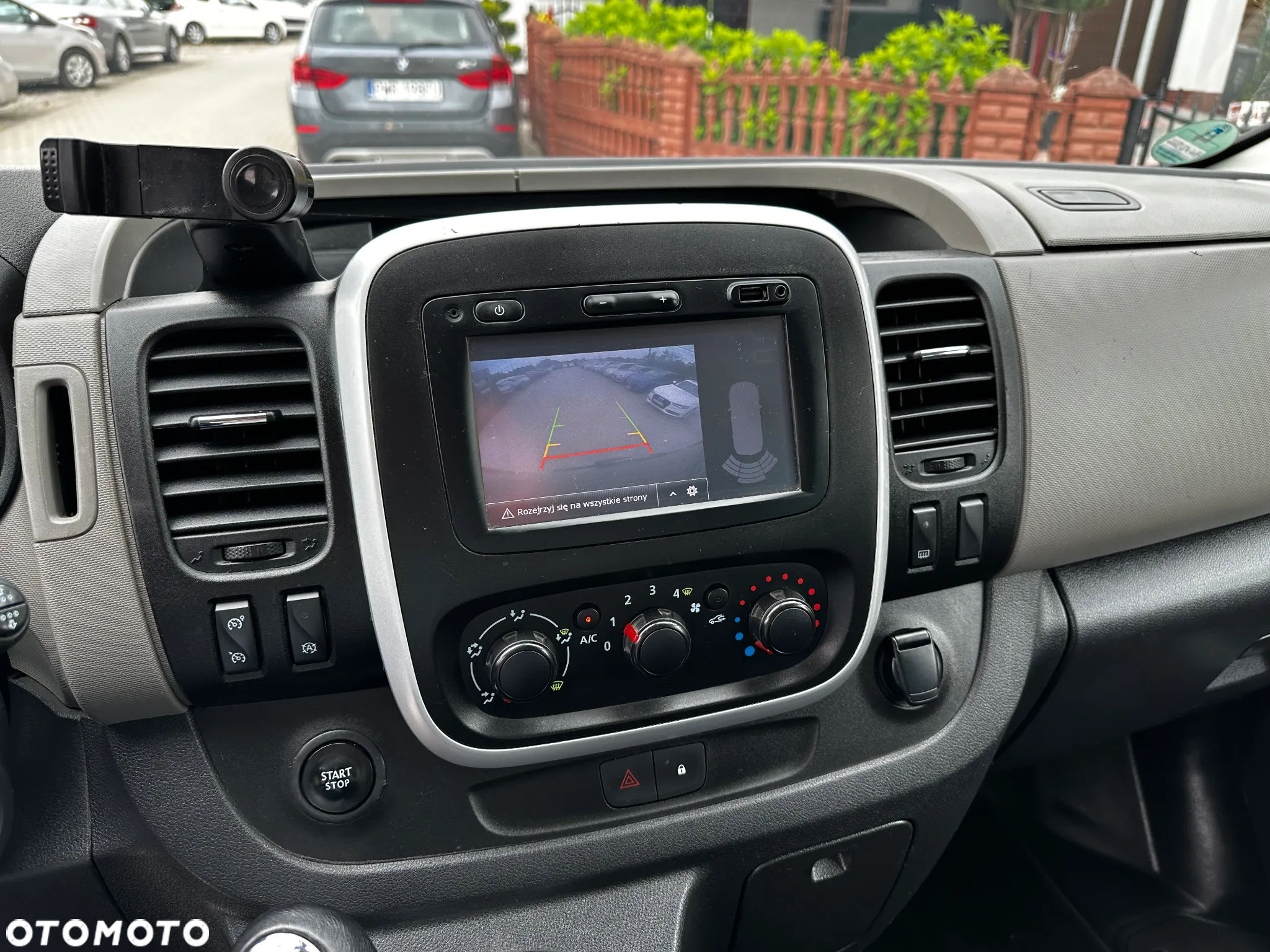 Nissan NV300 - 14