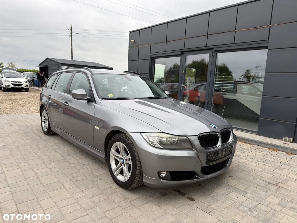 BMW Seria 3 318d - 3