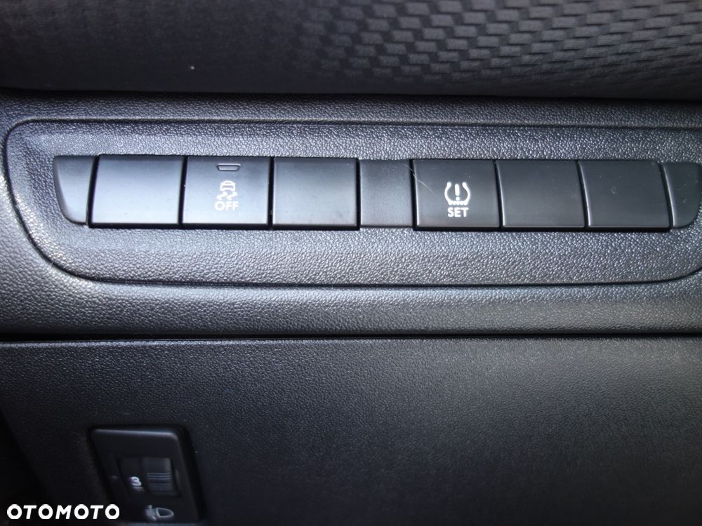 Peugeot 2008 PureTech 82 Style - 16