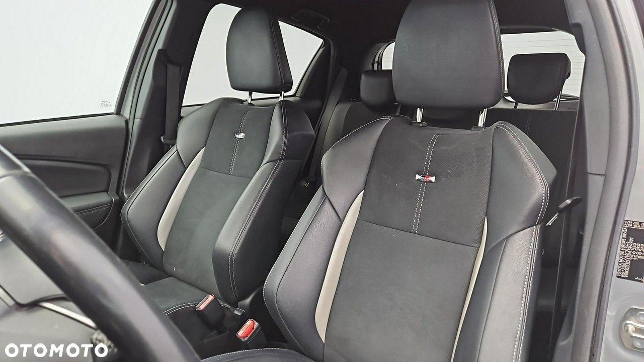 Toyota Yaris - 11