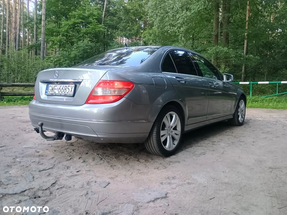 Mercedes-Benz Klasa C 180 Kompressor Avantgarde - 24