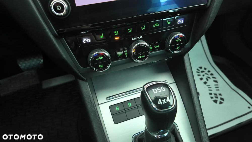 Skoda Octavia 2.0 TDI 4x4 Ambition DSG - 31