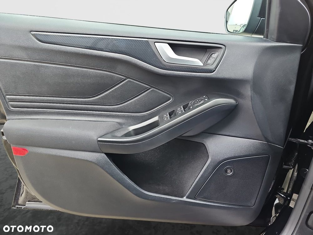 Ford Focus SW ver-1-0-ecoboost-start--stopp--system-st--line - 16