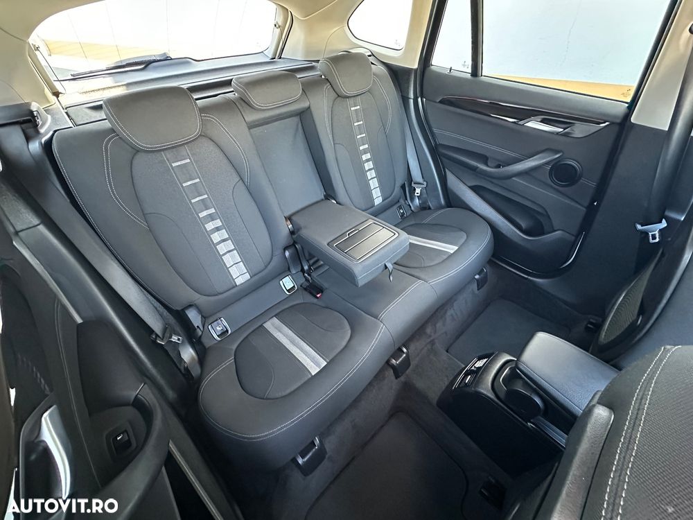 BMW X1 xDrive18d Aut. Sport Line - 8