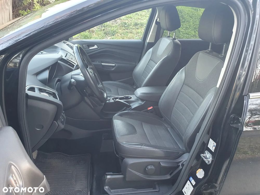 Ford Kuga 2.0 TDCi 4x4 Titanium - 8