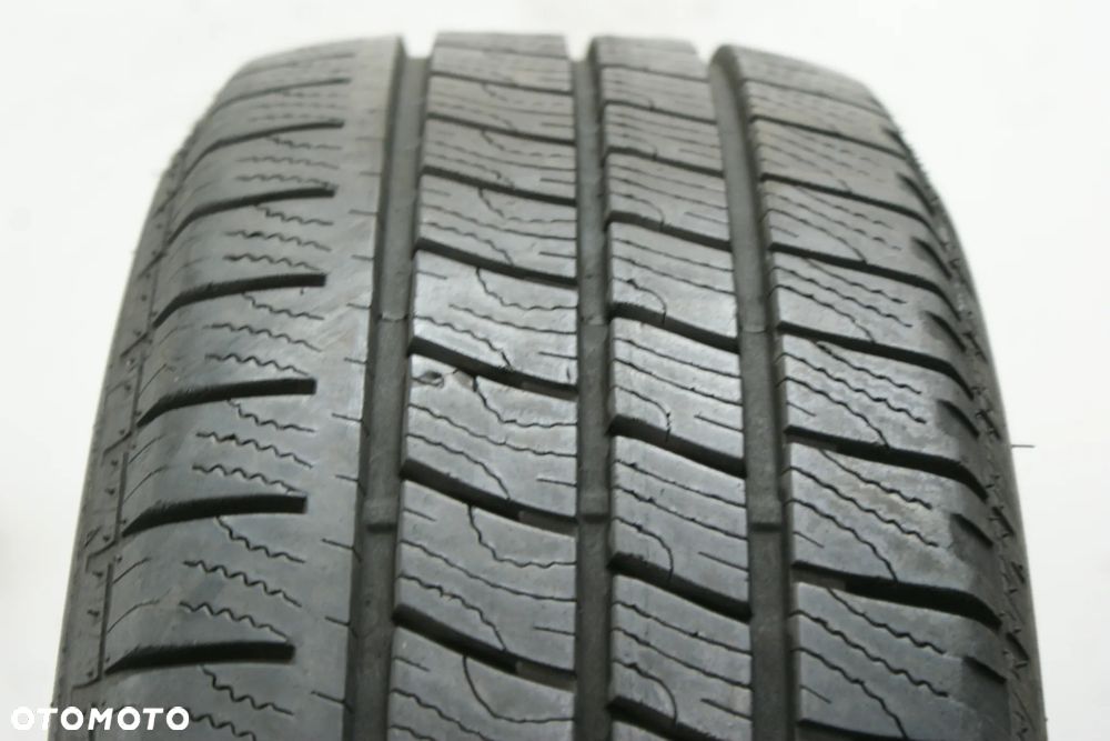215/60R17C GOODYEAR CARGO VECTOR 2 , 7,4mm . - 1