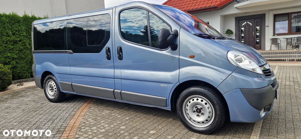 Opel Vivaro - 2