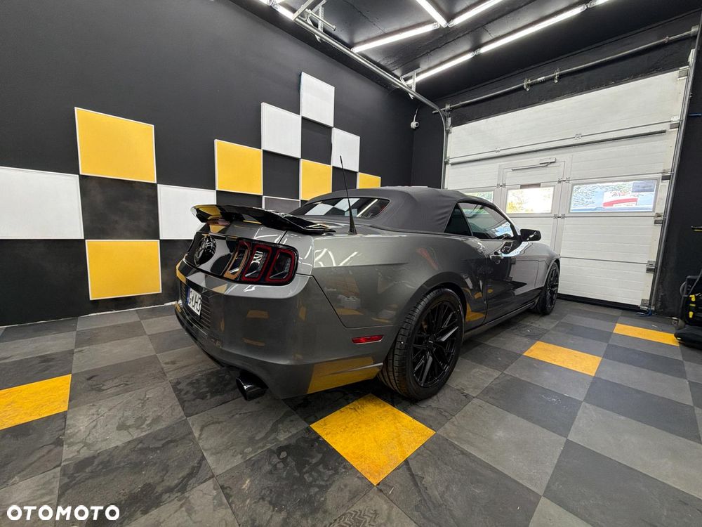 Ford Mustang 3.7 V6 Premium - 9