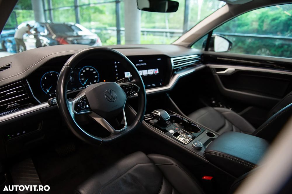 Volkswagen Touareg V6 TDI 4MOTION Elegance - 19