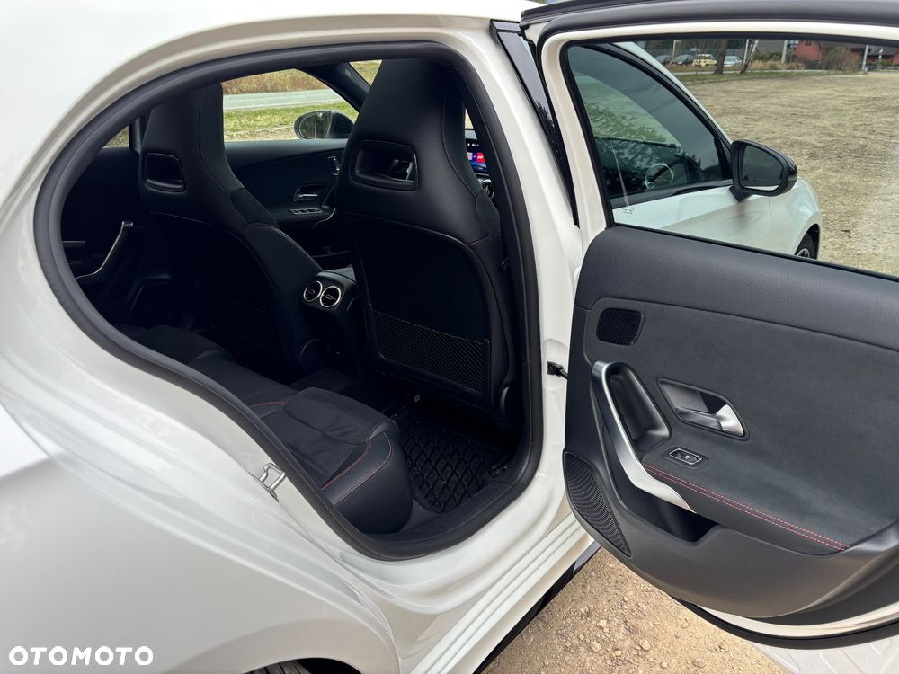 Mercedes-Benz Klasa A 220 4-Matic AMG Line 7G-DCT - 10