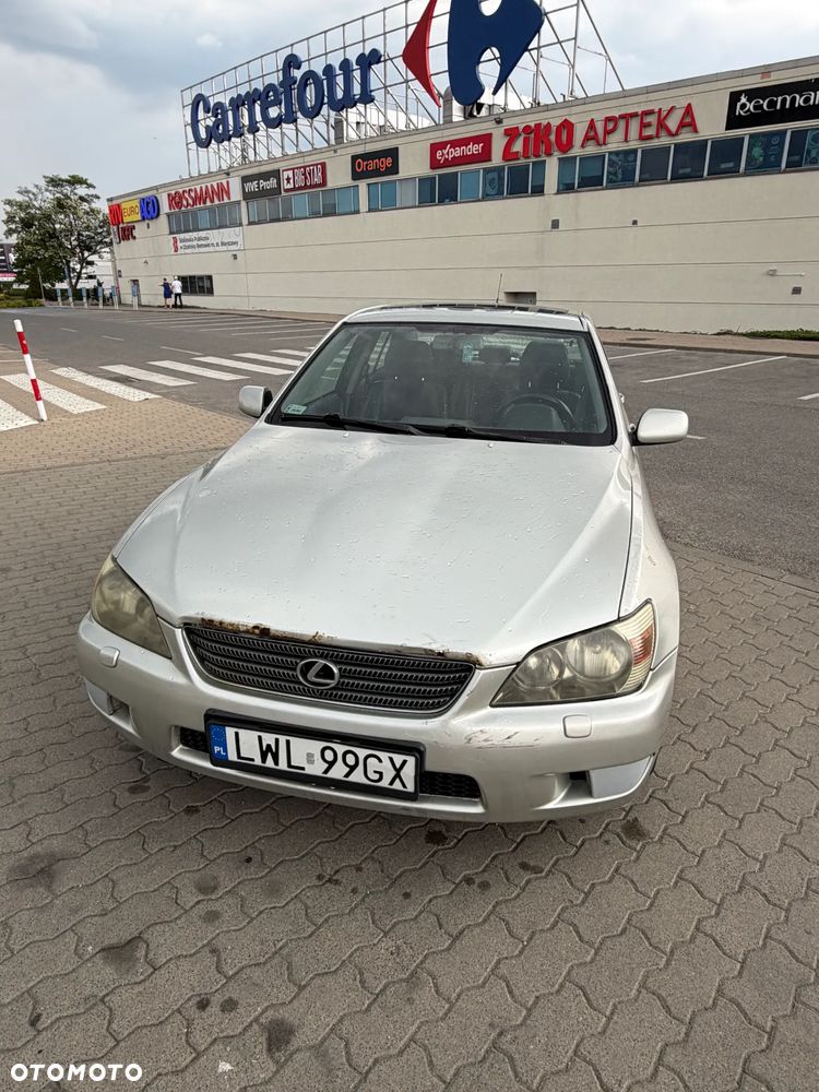Lexus IS 200 Elegance - 2