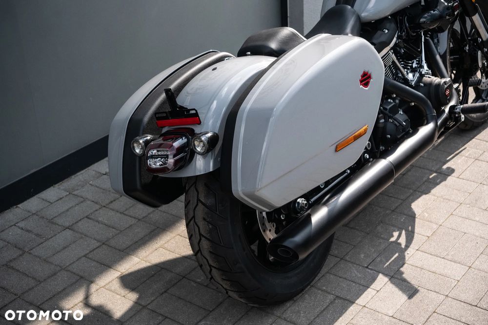 Harley-Davidson Softail Low Rider - 12