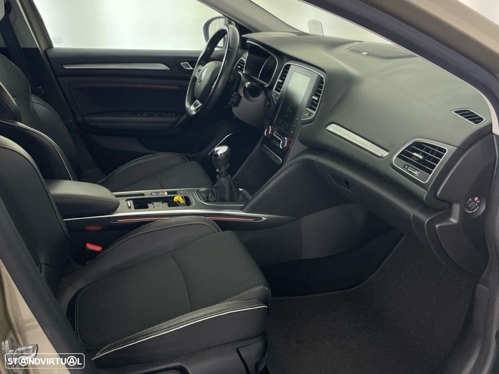 Renault Mégane Sport Tourer 1.5 Blue dCi Bose Edition - 23