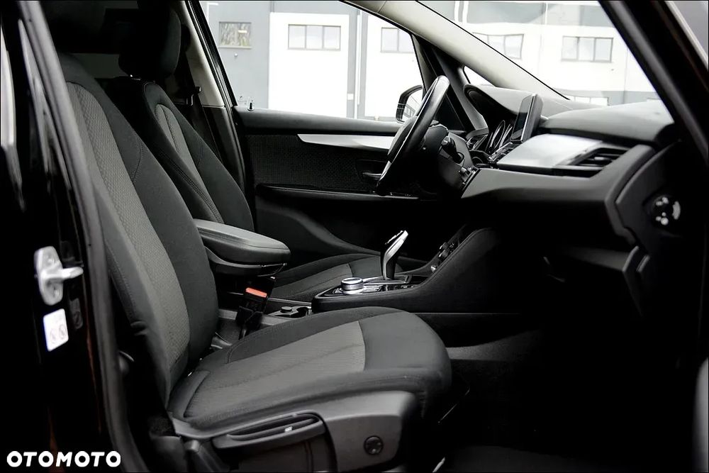 BMW Seria 2 218d Gran Tourer Sport-Aut Advantage - 25