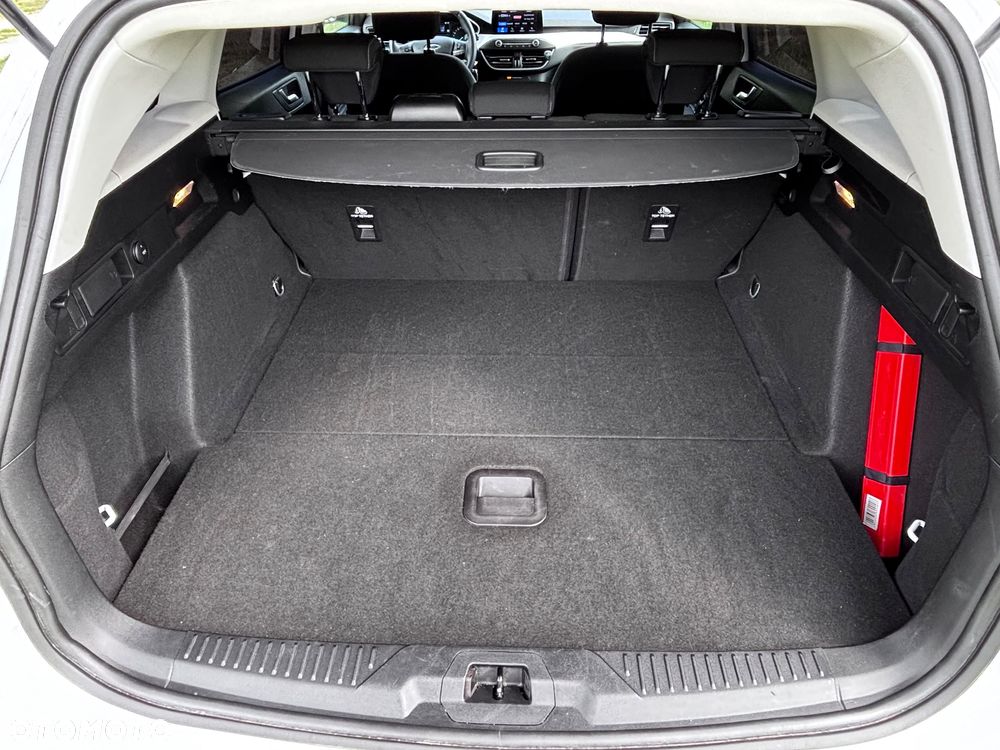 Ford Focus 1.0 EcoBoost Start-Stopp-System COOL&CONNECT DESIGN - 17