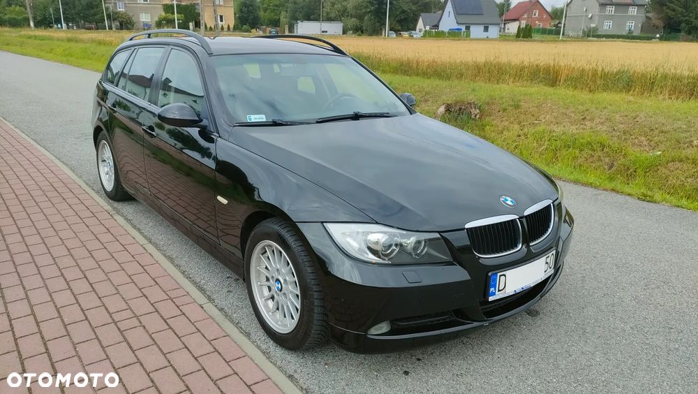 BMW Seria 3 318d - 14