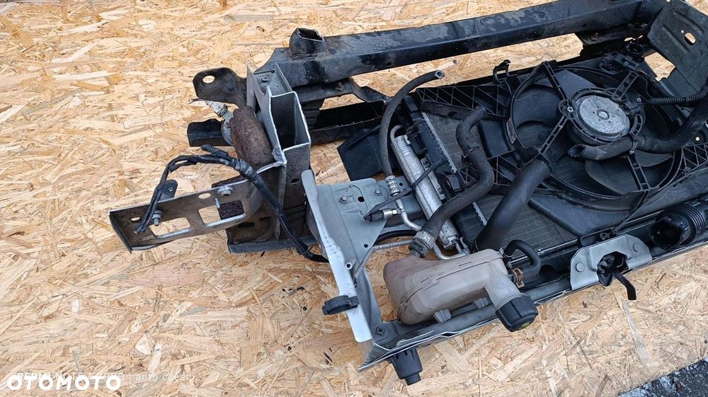 PAS PRZEDNI CHŁODNICE KOMPLET WZMOCNIENIE RENAULT TWINGO II 2 1.8B LIFT - 8