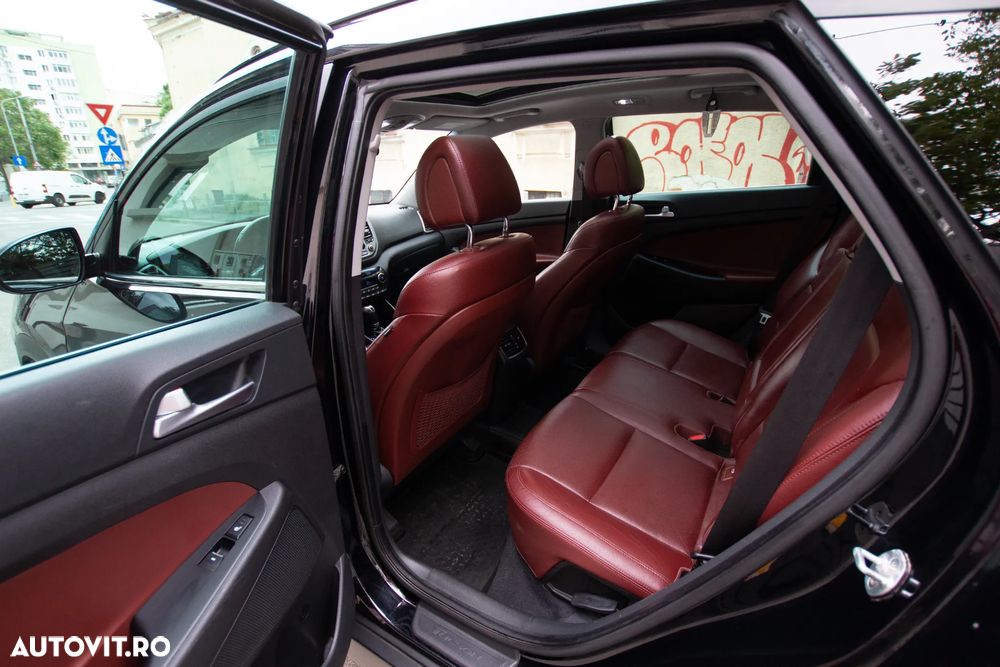 Hyundai Tucson 2.0 CRDI 4WD 6AT Luxury Pack+ - 11