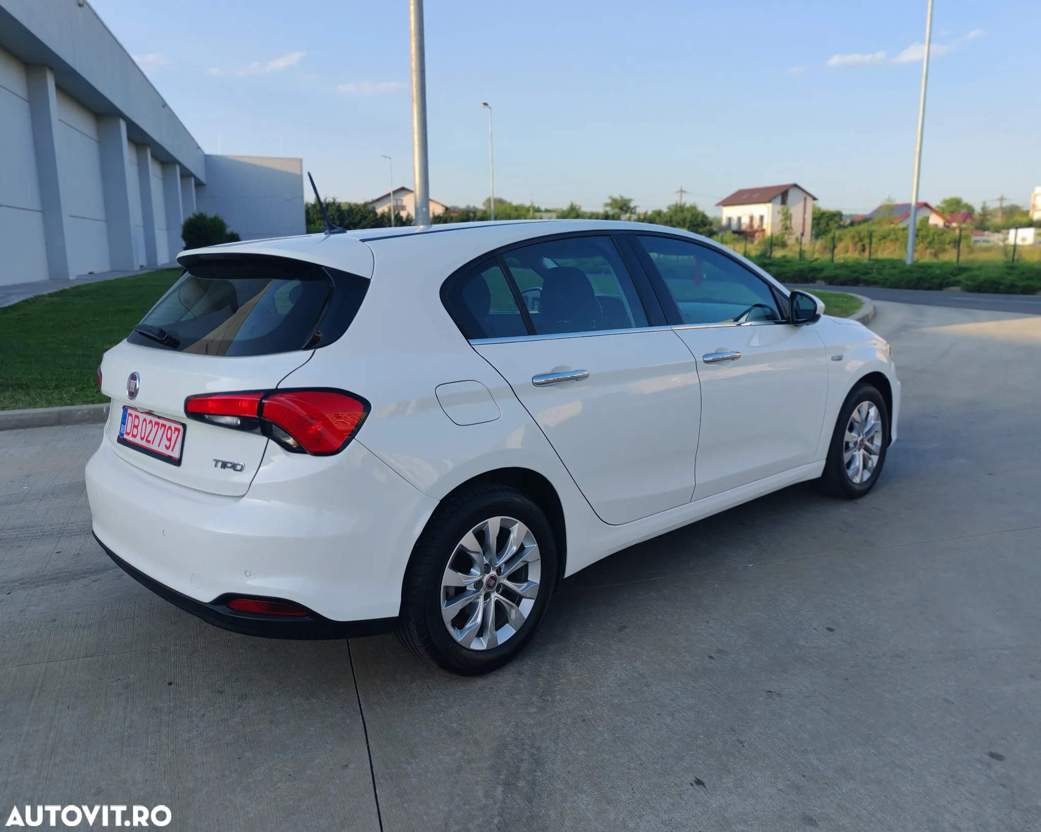 Fiat Tipo 1.3 Mjet Lounge - 11